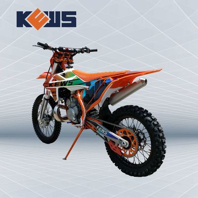 O curso Enduro que de Kews EC300 290CC dois as motocicletas se abastecem injetou EFI Dirt Bikes