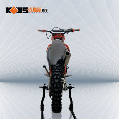 Bicicleta vermelha de refrigeração água do motocross do motor CBS300 com Efi And Carburetor Two Versions